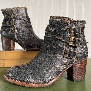 NWT Bed Stu BEGIN Short Boots in Distressed Black Lux Leather